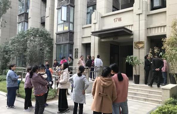 鄭州五建新街坊小區(qū)入住第二年仍“涼涼”！業(yè)主：老人和孩子都受不了了